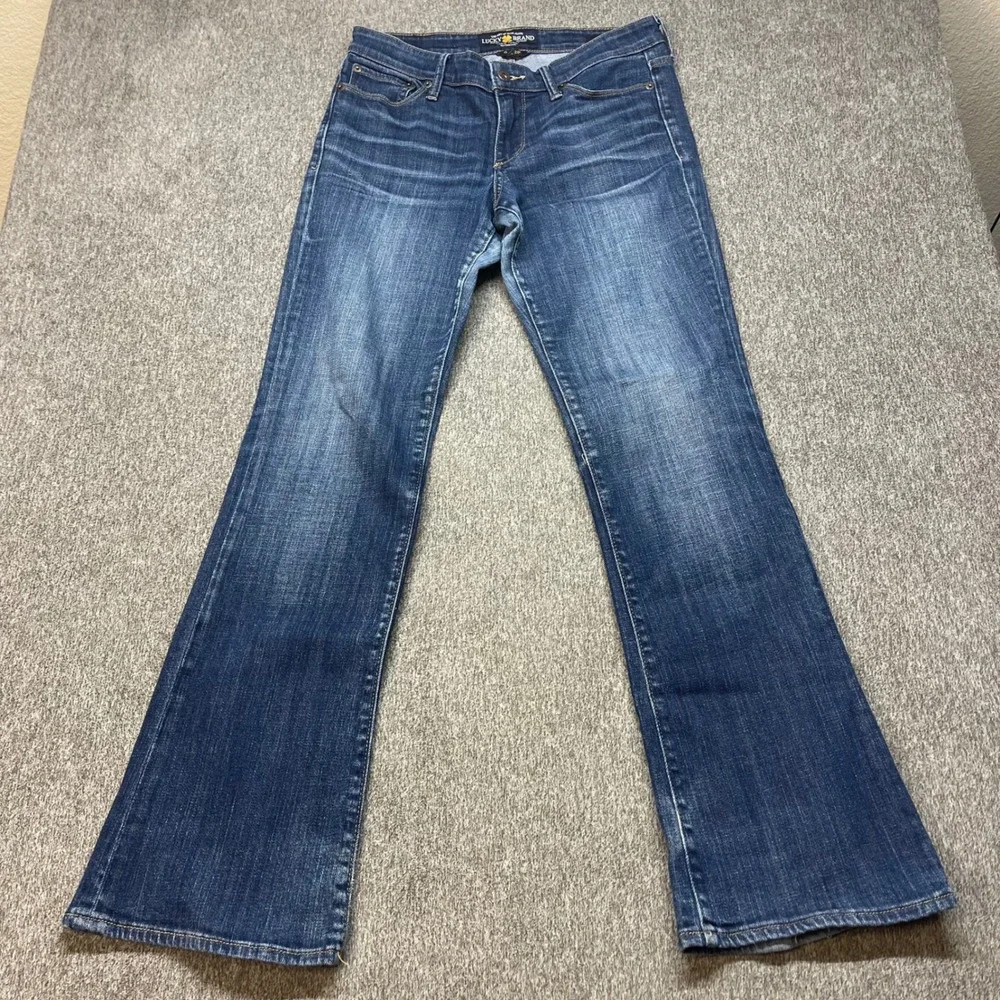 Lucky Brand Sweet Boot Jeans Womens 6/28 Medium Wash Blue‎ Bootcut Whiskered